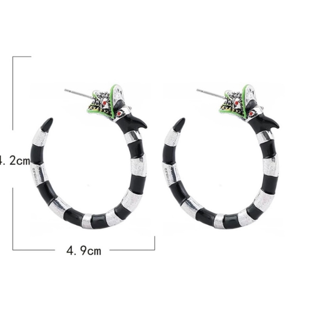Beetlejuice Sandworm Earrings - Picture 2 of 3